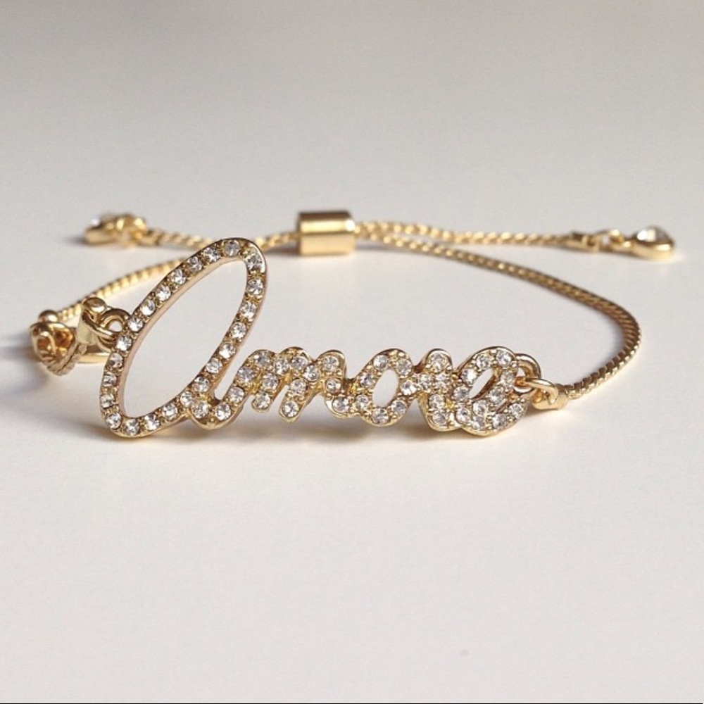 NEW WITH NO TAG! GOLD AMORE Bracelet.